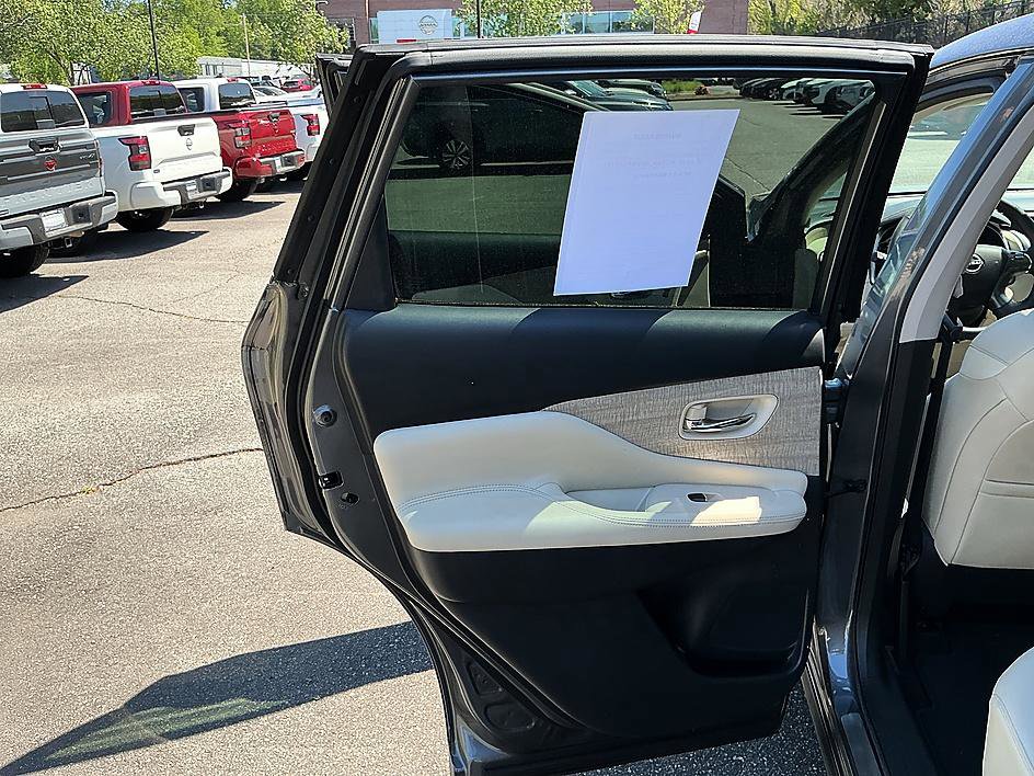 Certified 2024 Nissan Murano SL FWD image 23