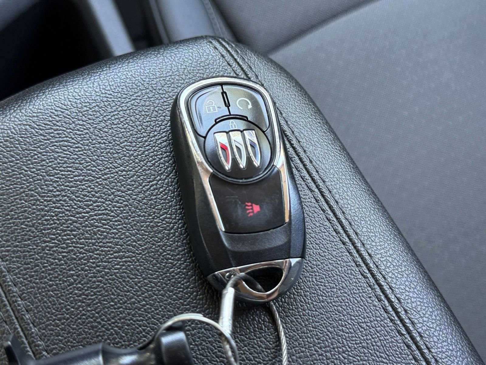 Used 2025 Buick Encore GX Preferred FWD image 21
