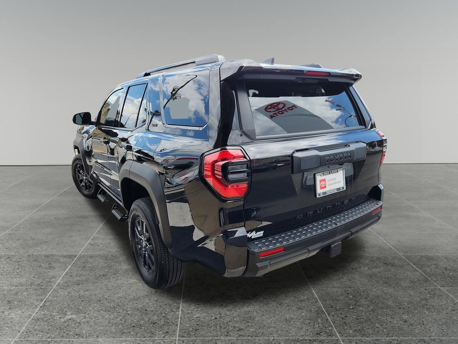Certified 2025 Toyota 4Runner SR5 AWD/4WD image 5