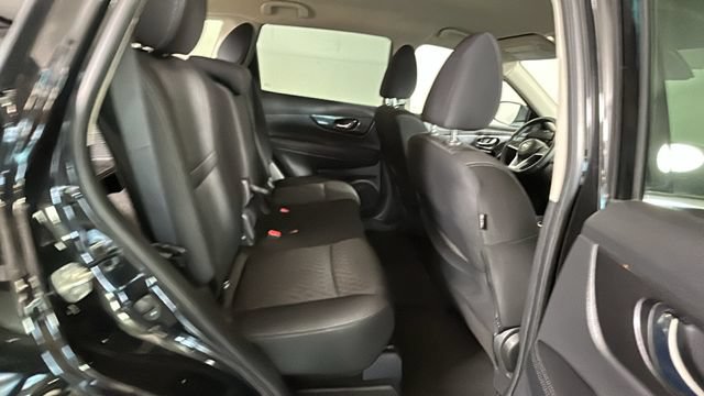 Used 2020 Nissan Rogue SV AWD/4WD image 29