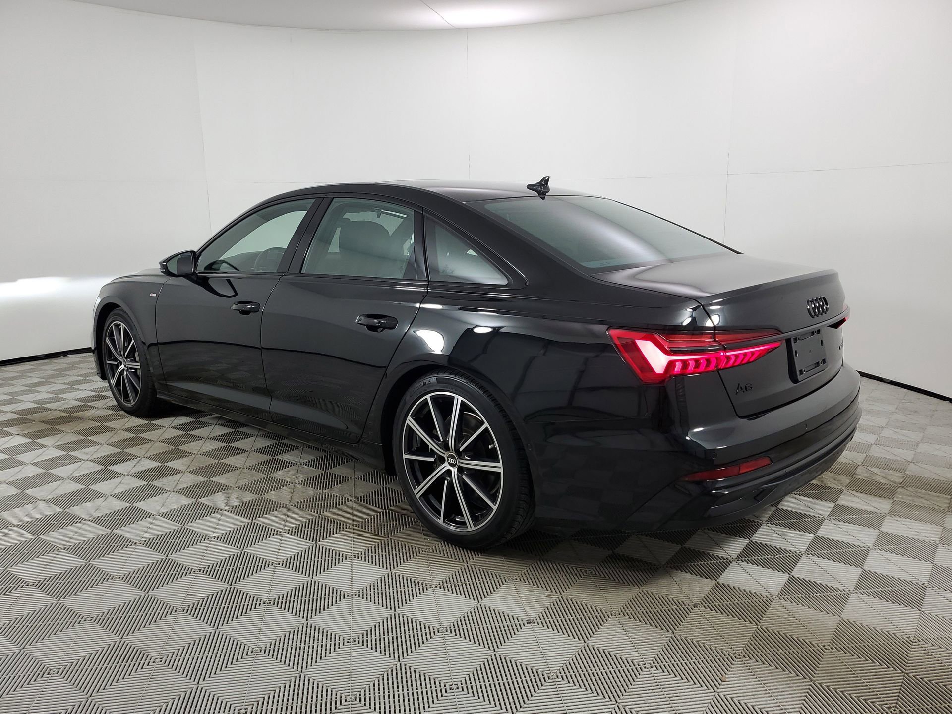 Certified 2024 Audi A6 3.0T Prestige image 7