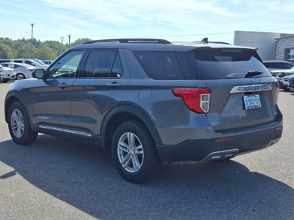 Used 2023 Ford Explorer XLT w/ Equipment Group 202A AWD/4WD image 4