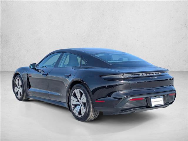 Used 2023 Porsche Taycan image 8