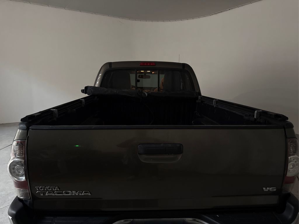 Used 2013 Toyota Tacoma 4x4 Access Cab V6 w/ TRD Off-Road Pkg image 28