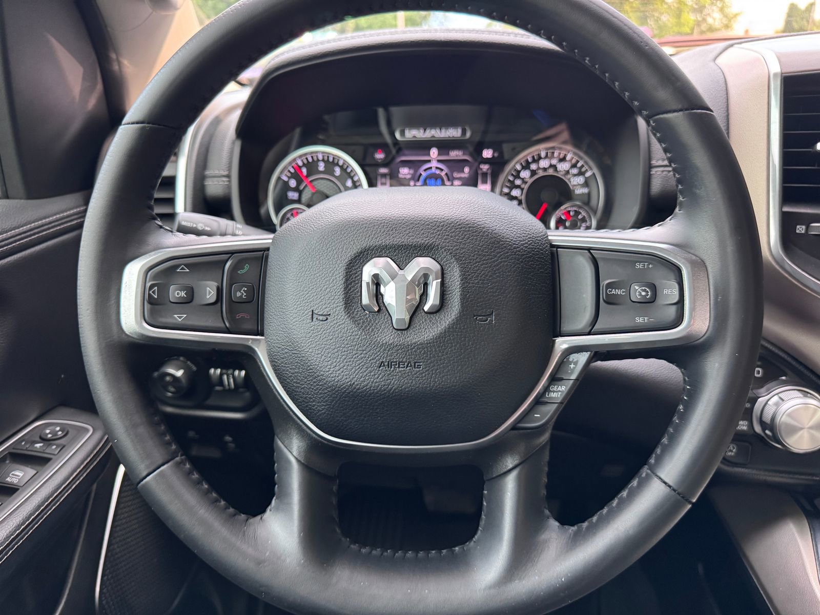 Used 2022 RAM 1500 Laramie image 16