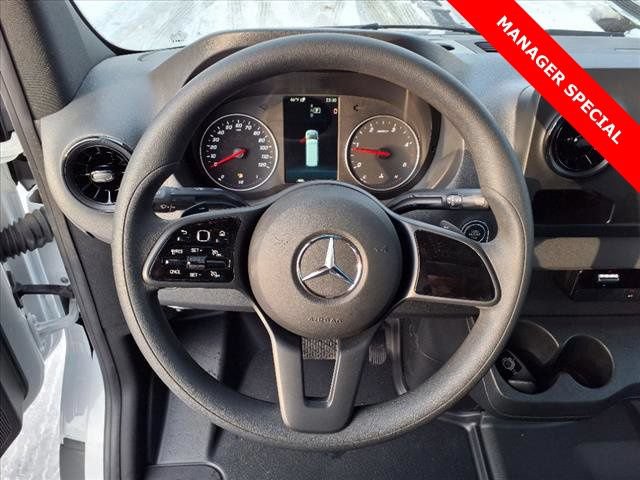 Used 2023 Mercedes-Benz Sprinter 3500 image 30