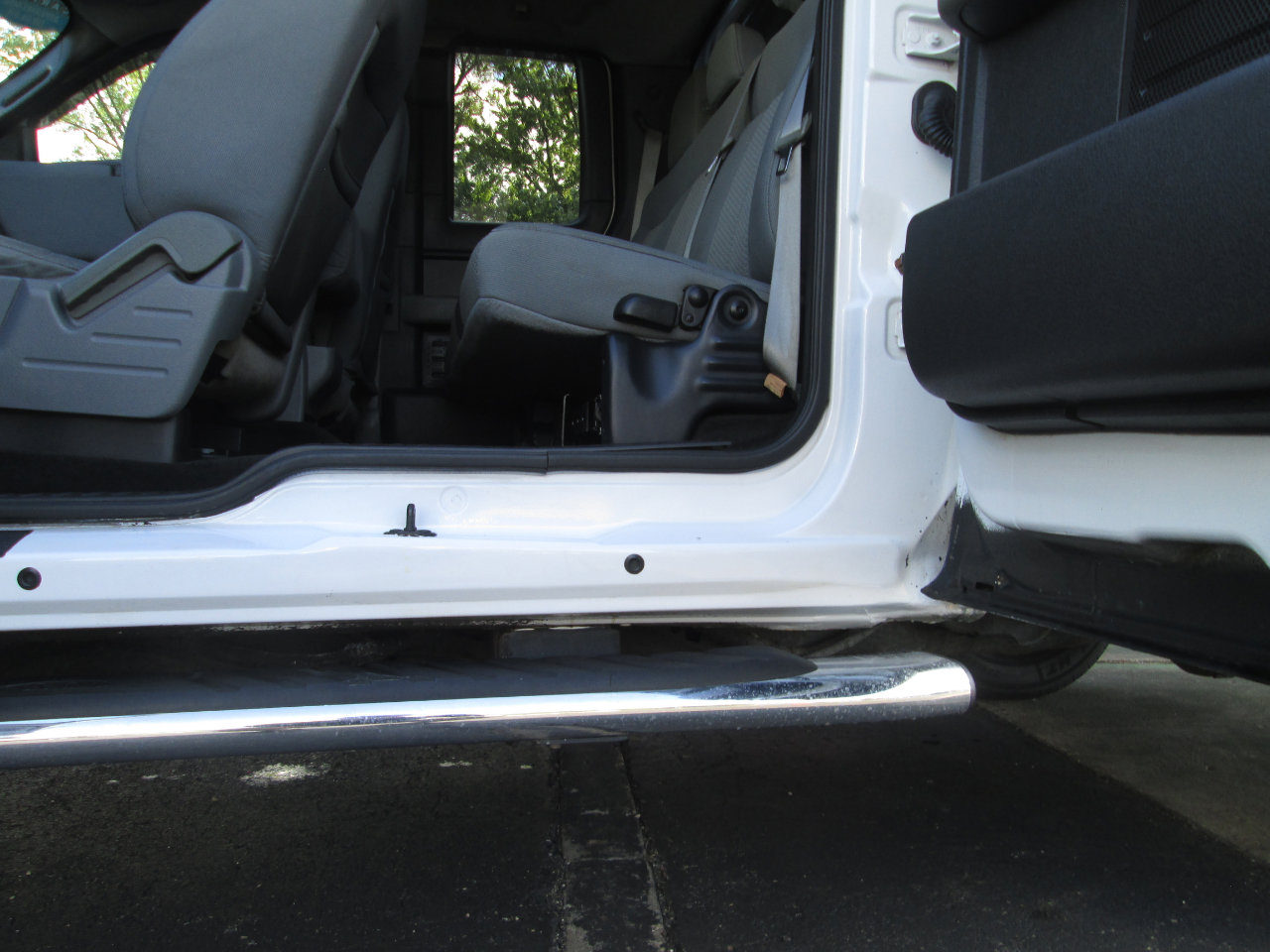 Used 2013 Ford F150 XLT w/ XLT Chrome Pkg image 28