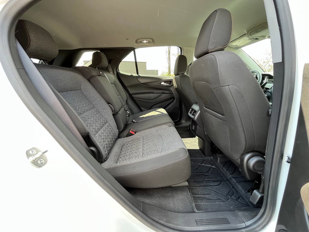 Certified 2024 Chevrolet Equinox LT w/ LPO, Floor Liner Package FWD image 20