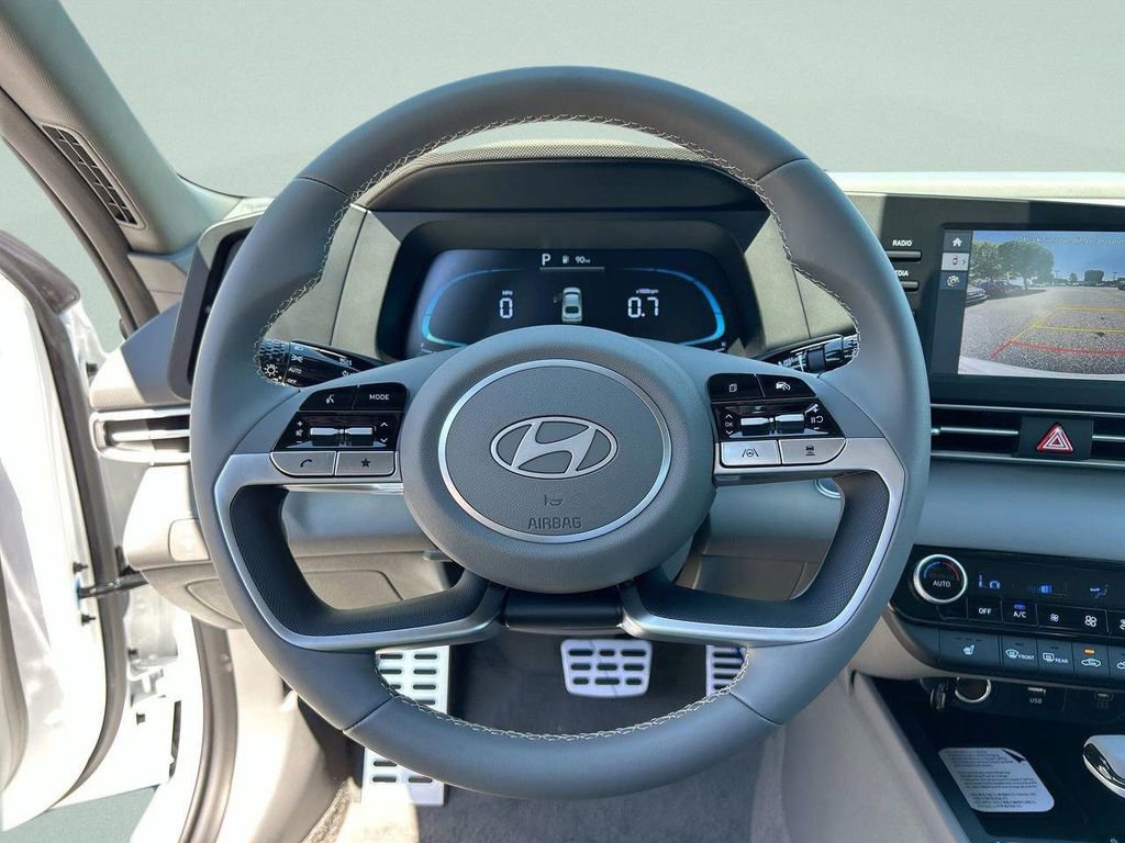 New 2026 Hyundai Elantra SEL Sport image 32