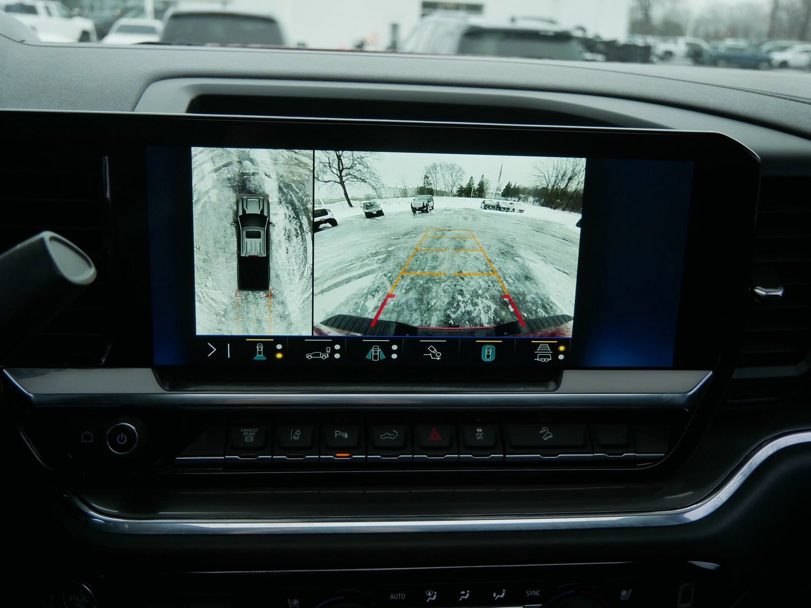 Used 2024 Chevrolet Silverado 2500 High Country w/ Technology Package image 26