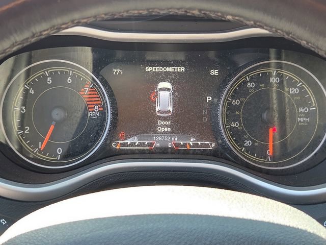 Used 2016 Jeep Cherokee Trailhawk w/ Cold Weather Group image 20