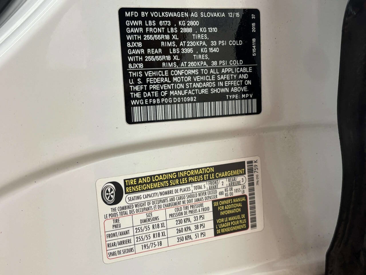 Used 2016 Volkswagen Touareg VR6 image 44