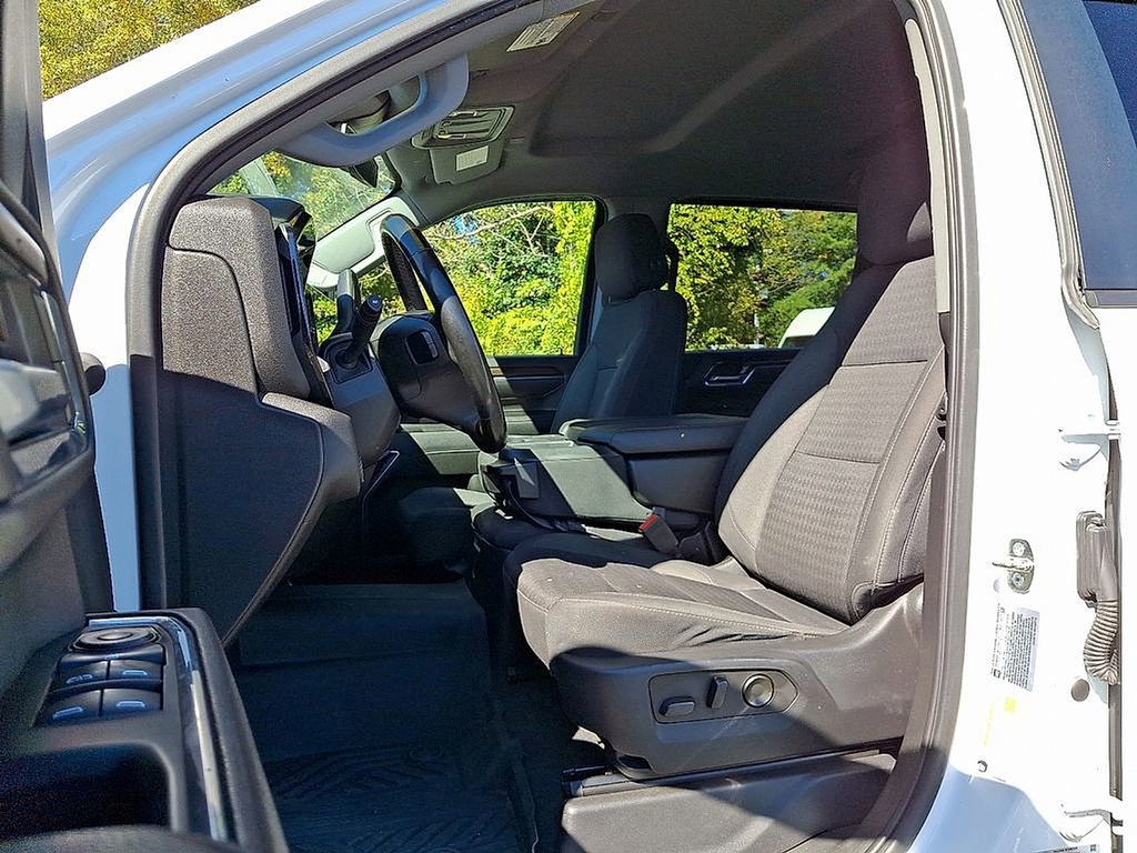 Used 2024 Chevrolet Silverado 3500 LT w/ Convenience Package image 13