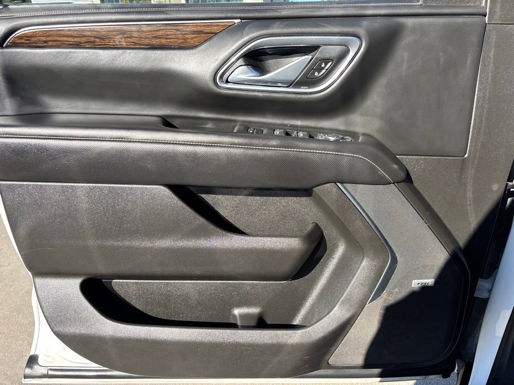 Used 2021 Chevrolet Suburban Premier image 19