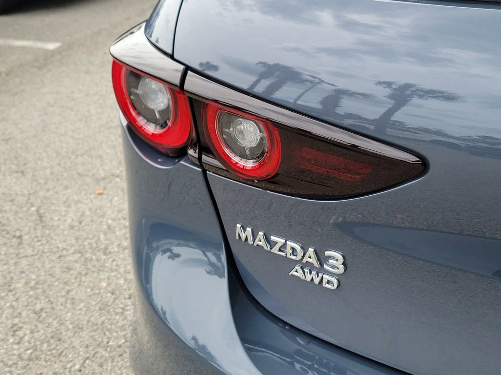 New 2026 MAZDA MAZDA3 Hatchback w/Premium Plus Pkg image 8