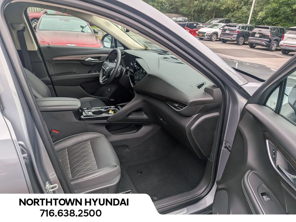 Used 2021 Buick Envision Avenir AWD/4WD image 39