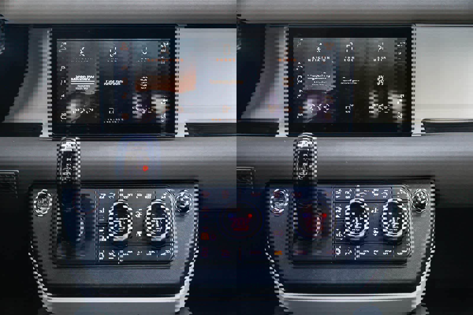 Used 2022 Land Rover Defender 110 SE AWD/4WD image 13