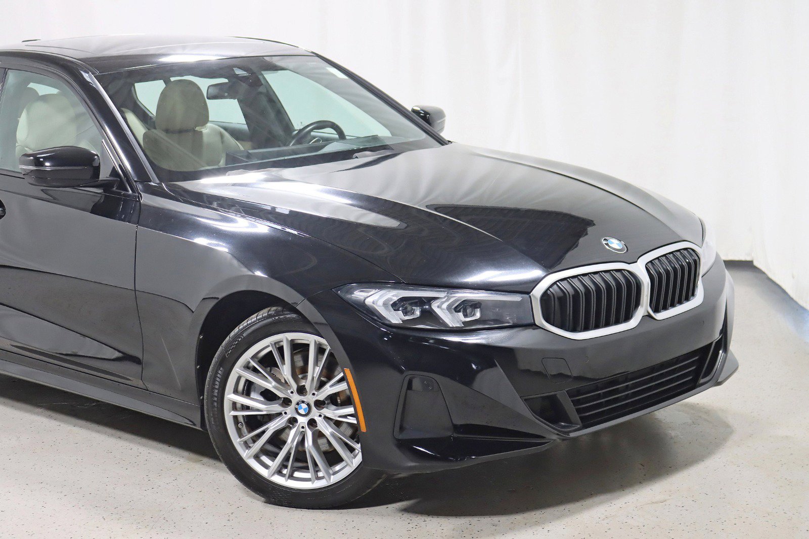 Used 2023 BMW 330i 330i-Premium Package w/ Premium Package image 2