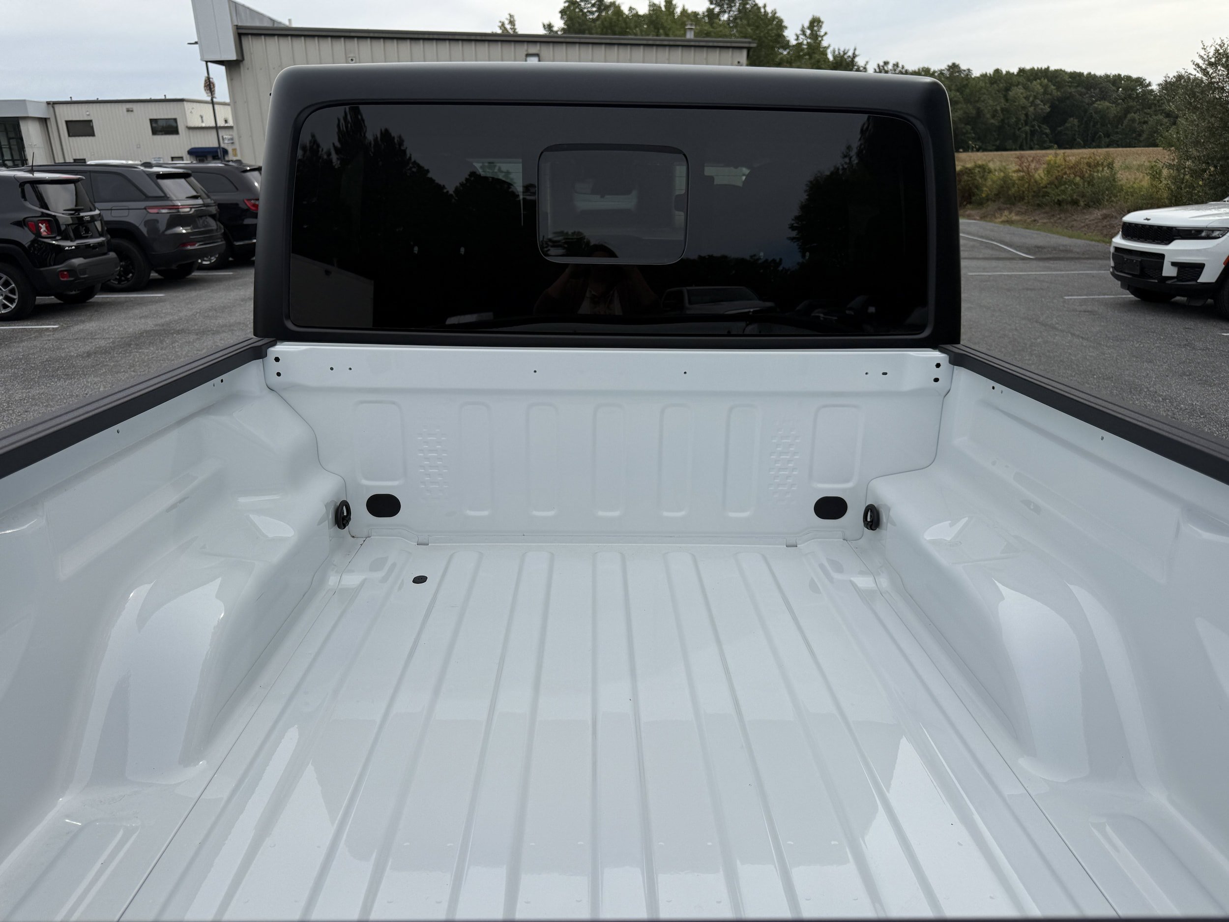 New 2027 Jeep Gladiator Sport AWD/4WD image 9