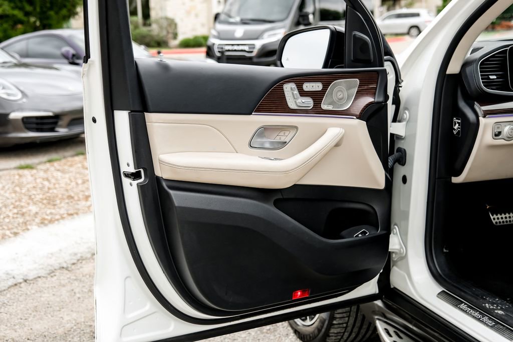 Used 2023 Mercedes-Benz GLS 580 4MATIC image 60