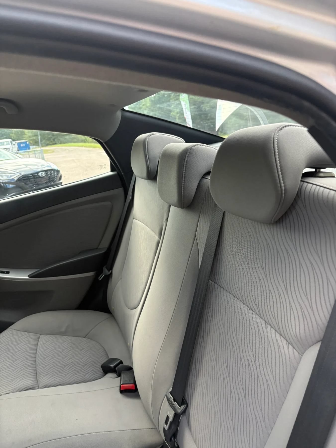 Used 2014 Hyundai Accent GLS w/ Option Group 2 FWD image 23