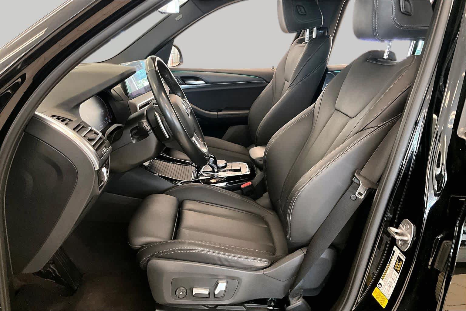 Used 2023 BMW X3 sDrive30i w/ Premium Package w/ZPA RWD image 7
