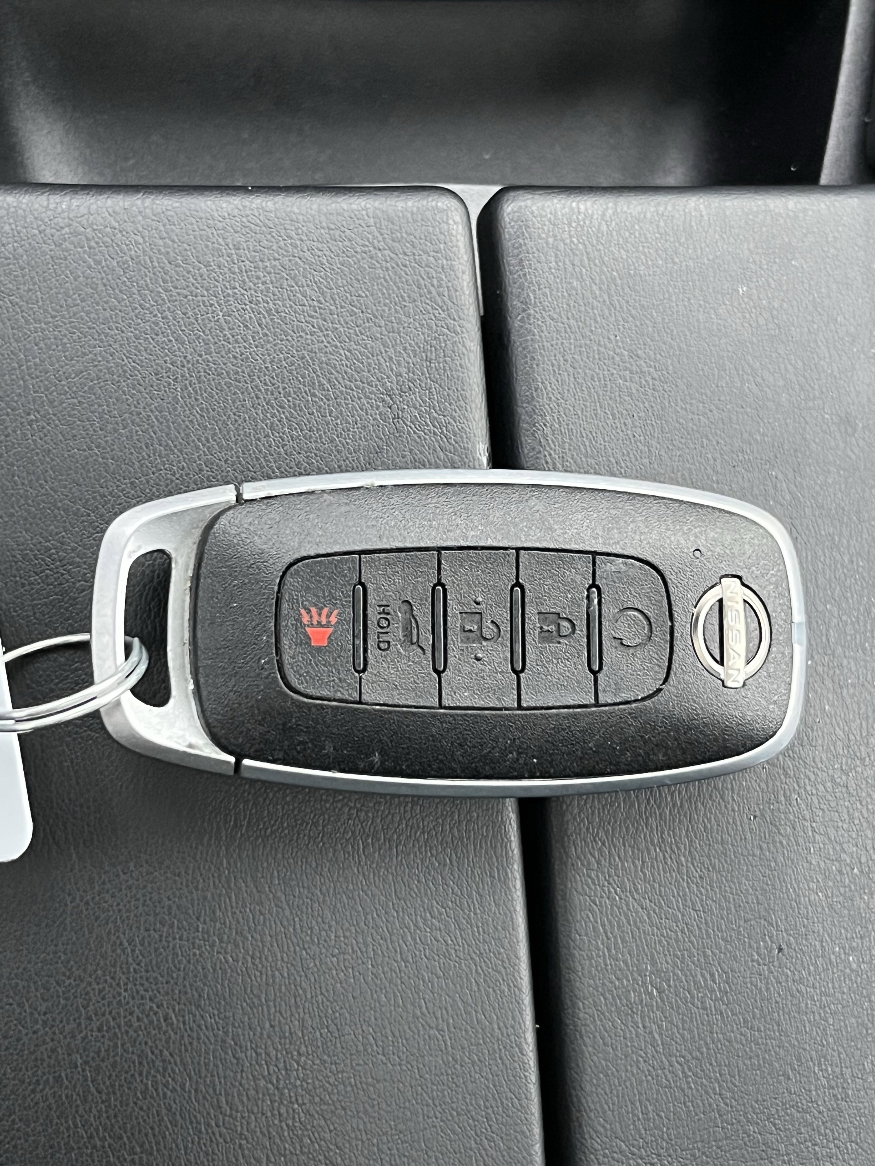 Used 2023 Nissan Rogue SL w/ SL Premium Package image 34