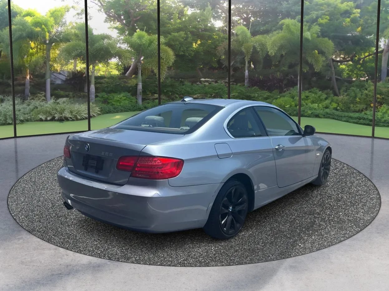 Used 2011 BMW 328i xDrive Coupe AWD/4WD image 5