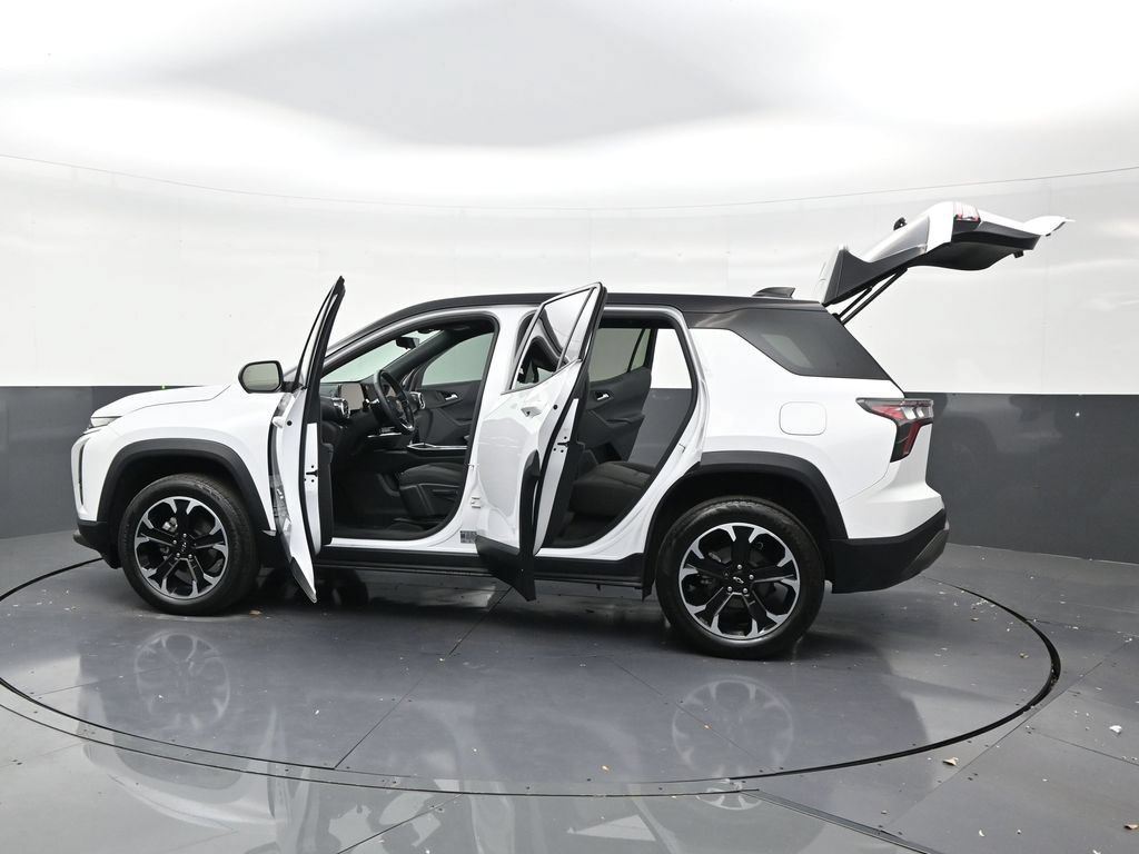 Used 2025 Chevrolet Equinox LT w/ Safety and Technology Package FWD image 31