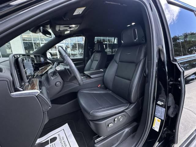 Certified 2024 Cadillac Escalade Luxury RWD image 19
