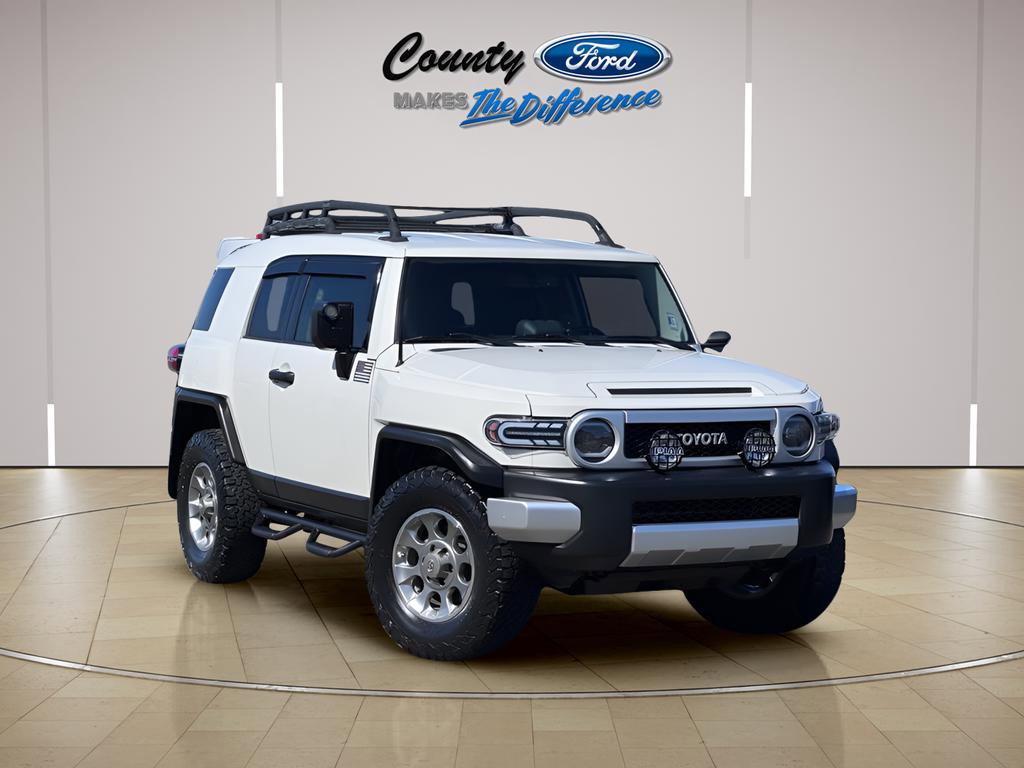 Used 2013 Toyota FJ Cruiser 4WD w/ Convenience Pkg image 1