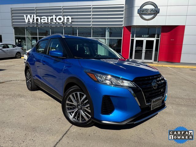 Used 2021 Nissan Kicks SV image 1