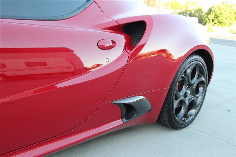 Used 2015 Alfa Romeo 4C Launch Edition w/ Convenience Group RWD image 43
