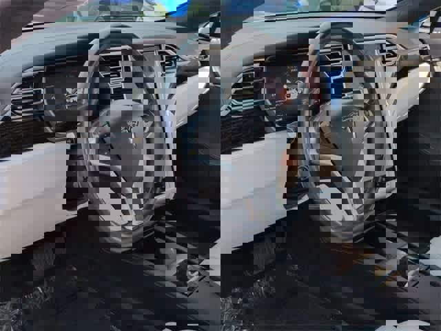 Used 2017 Tesla Model S 90D image 10