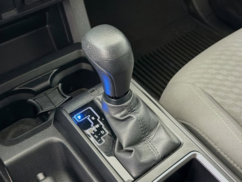 Used 2023 Toyota Tacoma SR AWD/4WD image 19