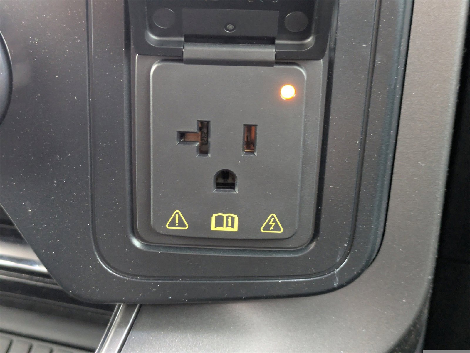 New 2025 Ford F150 Tremor w/ Equipment Group 402A High image 15