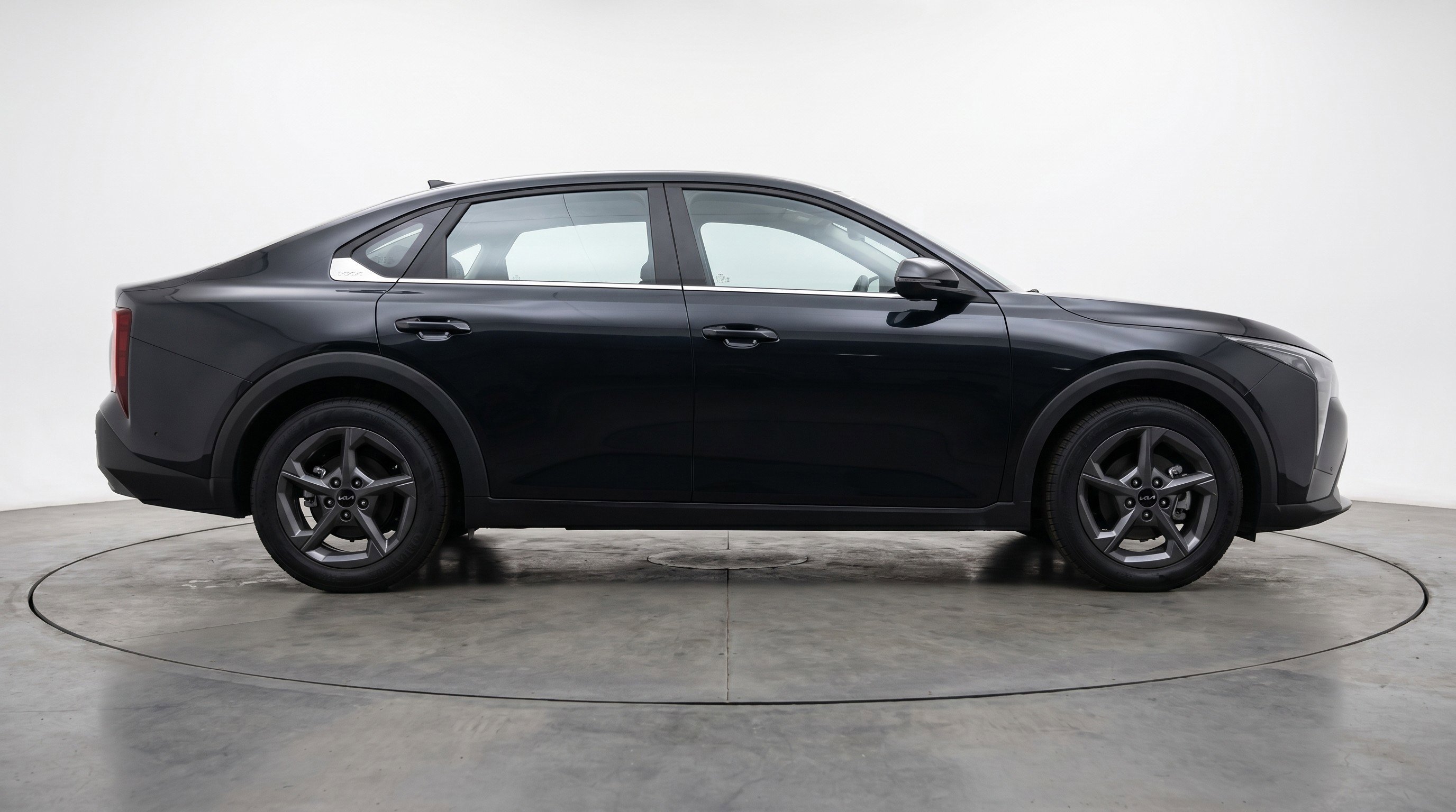 Used 2025 Kia K4 FWD image 11