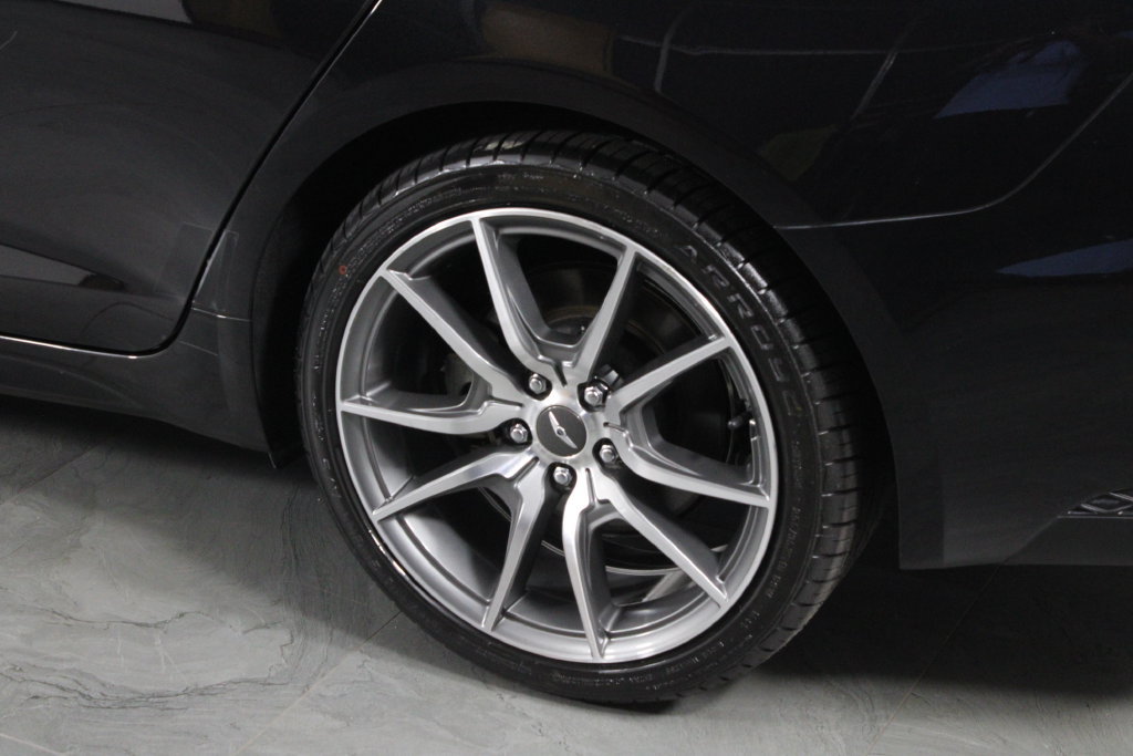 Used 2023 Genesis G70 2.0T RWD image 13