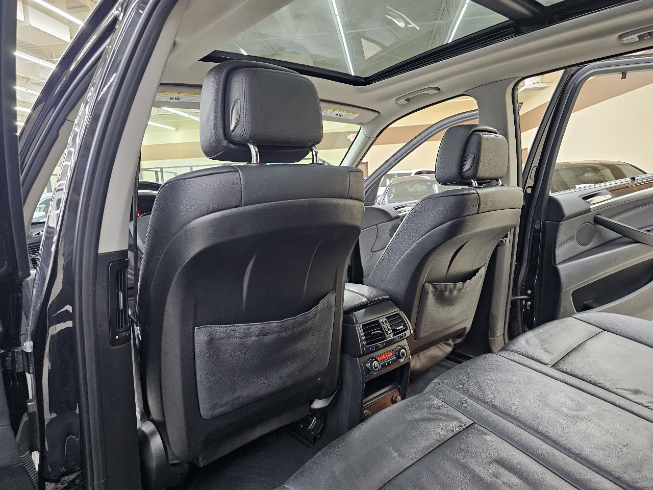 Used 2011 BMW X5 xDrive35d image 27