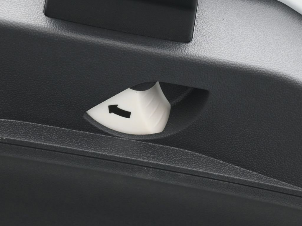 Used 2023 Volkswagen Jetta S image 36