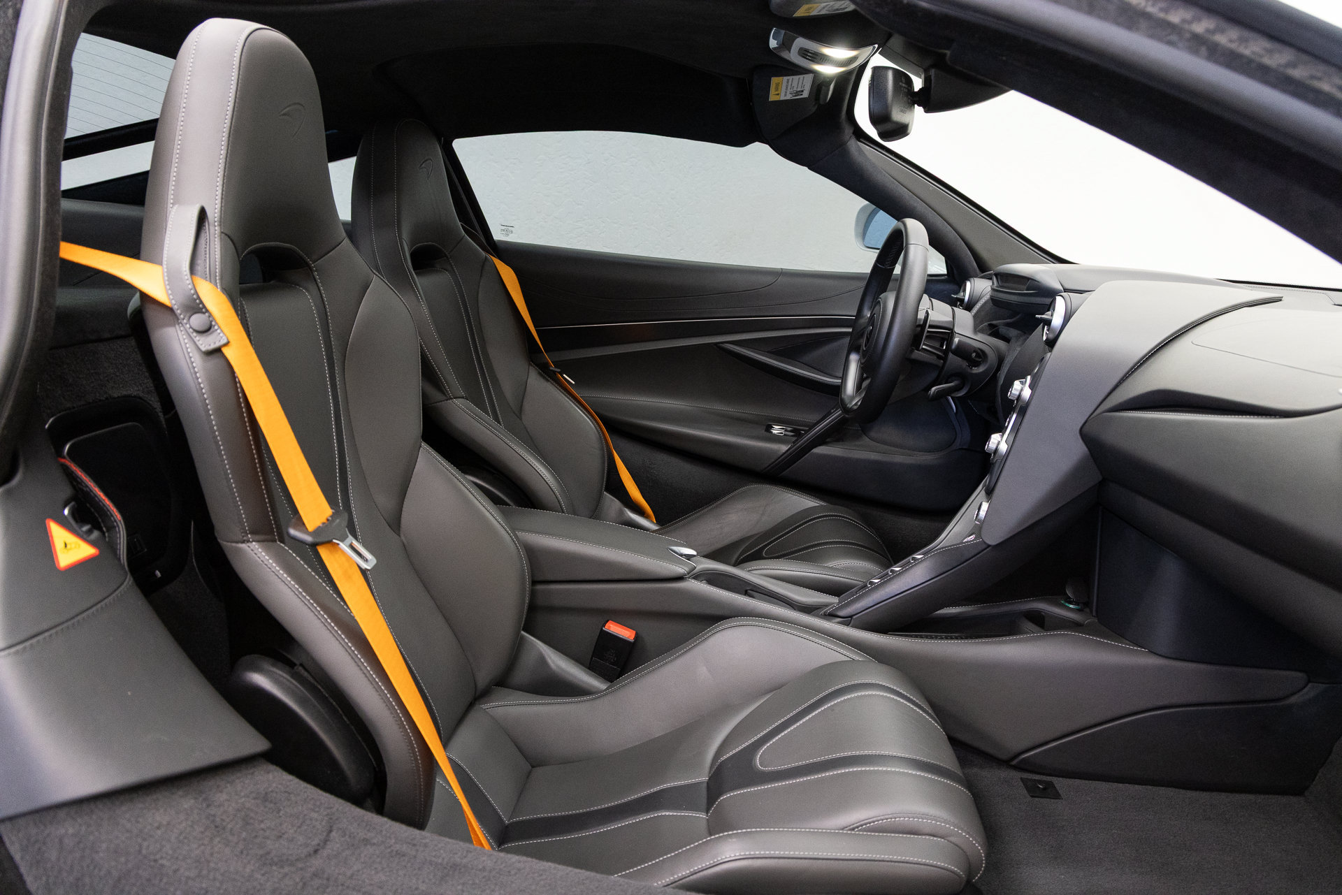 Used 2019 McLaren 720S Luxury RWD image 12