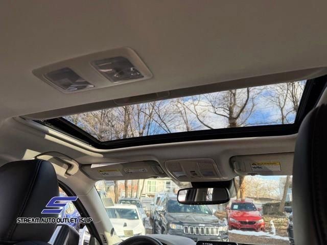 Used 2019 MAZDA CX-5 Touring image 21