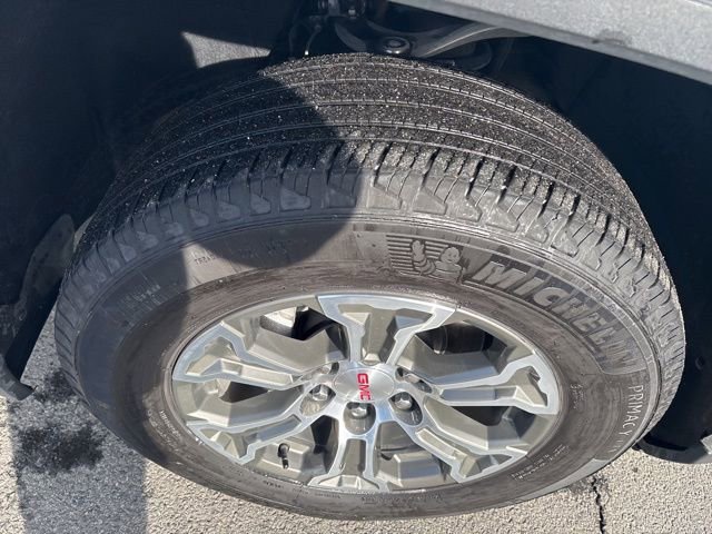 Certified 2025 GMC Sierra 1500 SLT image 39