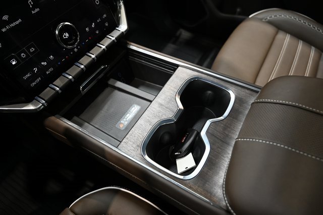 New 2026 GMC Acadia Denali Ultimate w/ LPO, Floor Liner Package image 20