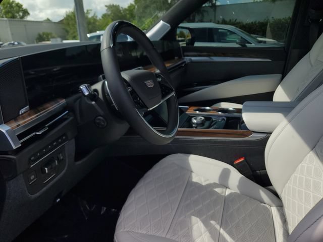 Certified 2026 Cadillac Escalade Platinum Sport w/ LPO, ONYX Package AWD/4WD image 22