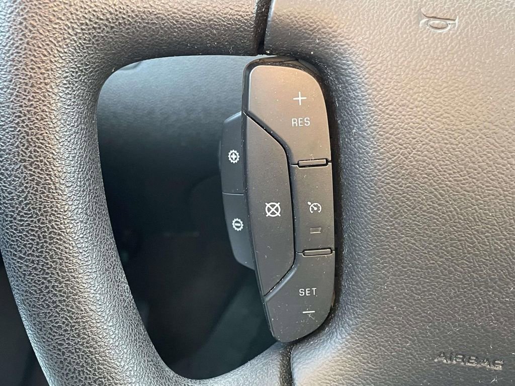 Used 2015 Chevrolet Impala LT w/ LT Sunroof Package image 12