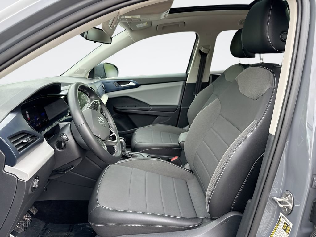 Used 2022 Volkswagen Taos SE AWD/4WD image 13