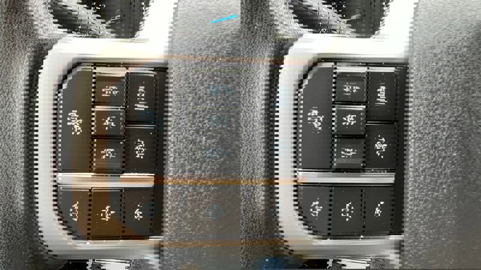 Used 2023 Ford Expedition Max Limited image 14