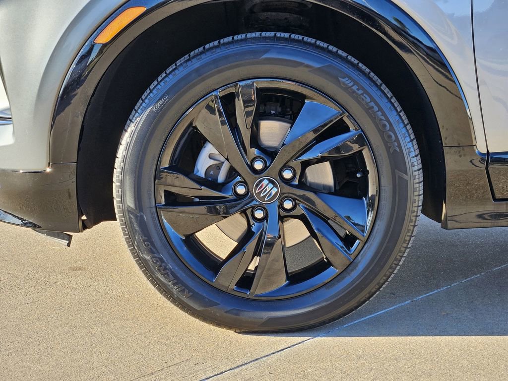 Used 2024 Buick Encore GX Sport Touring image 16