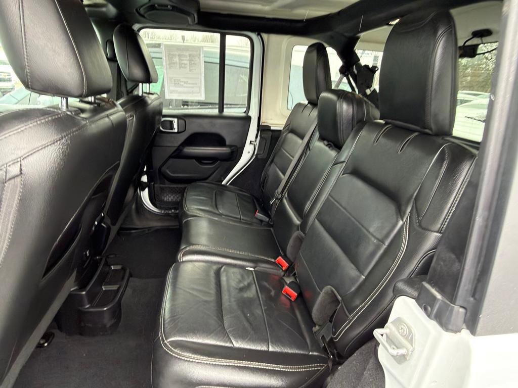 Used 2018 Jeep Wrangler Unlimited Sahara w/ Dual Top Group image 48